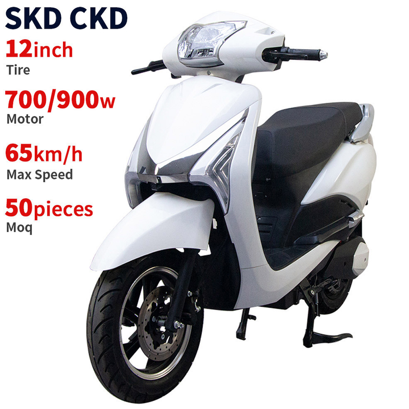 A055 12inch 700/900W 65km/H Speed Scooter Adult Electric Moped with Pedals