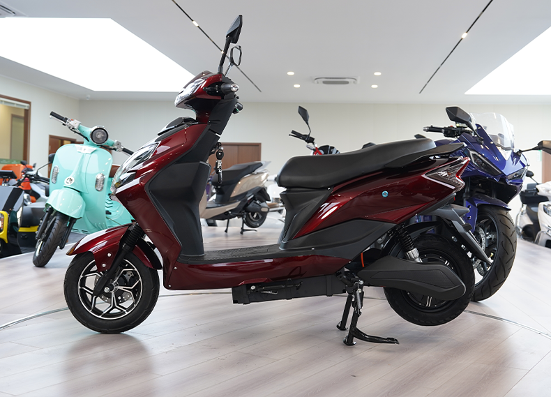 A026 10inch 600/800W 50km/H Speed Electric Motorcycle Sport Electric Motorbike Factory