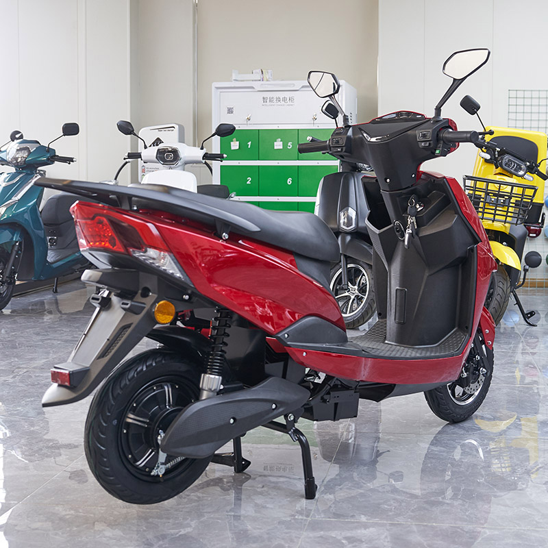 A008 10/12inch 600/800W 50km/H Speed EEC 2 Wheel Electric Moped