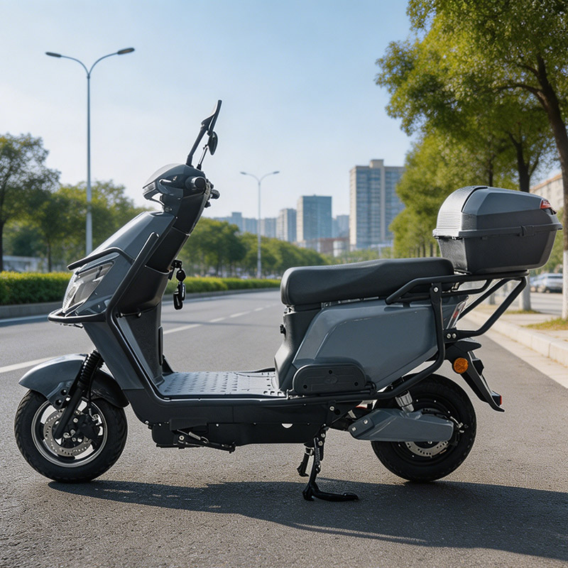 A032 CKD SKD 10 Inch Fast High Quality Moped Electric Scooter Adult Mobility Scooter 900/1000W 50km/h Speed Selectric Moped Manufacturer